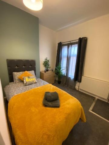 Bentley House With En-Suites Crewe Ngoại thất bức ảnh