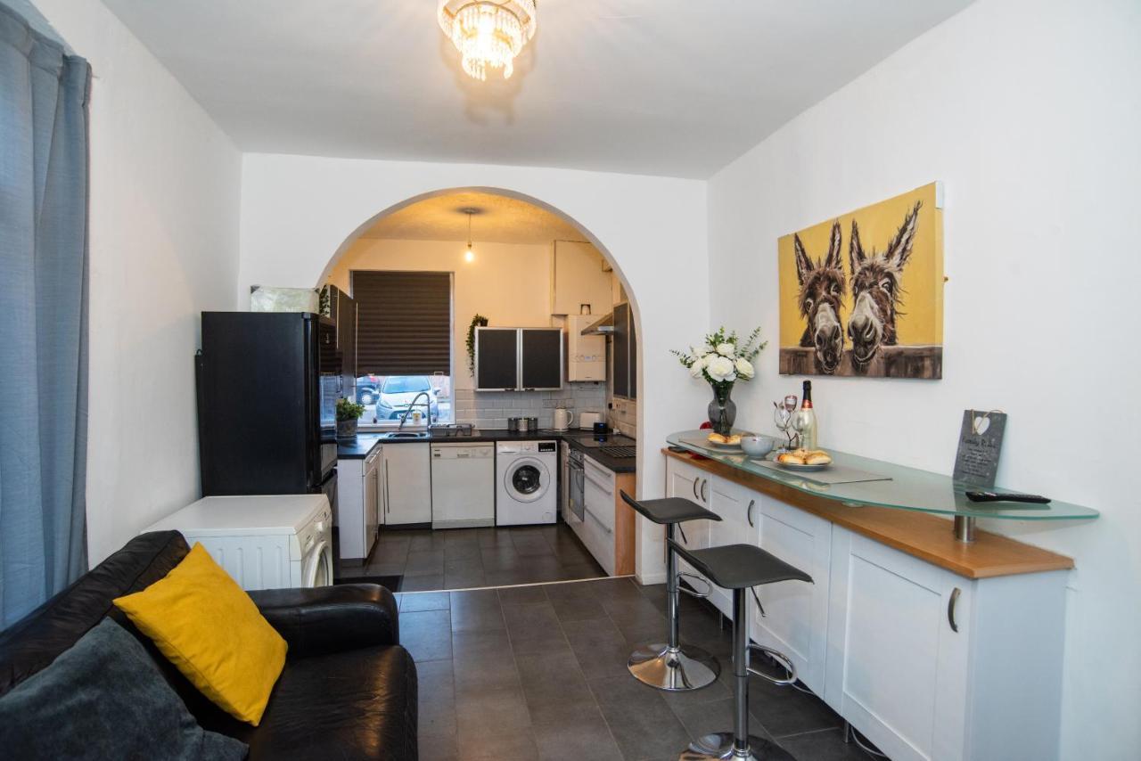 Bentley House With En-Suites Crewe Ngoại thất bức ảnh